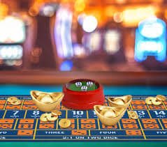 shwe888 Wave Money KBZPay AYA Pay ဖြင့် MMK ငွေသွင်းပြီး Slots ကစားနေသောပုံ